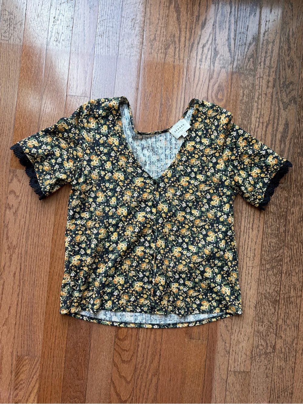 Sezane Floral V-Neck Short Sleeve Top XS